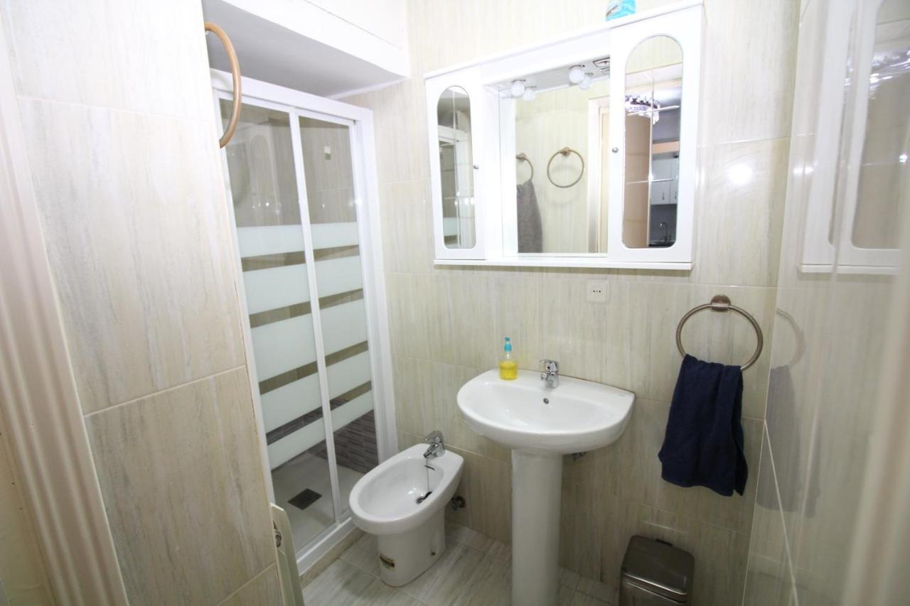 Rooms Luisa Madrid Exterior foto