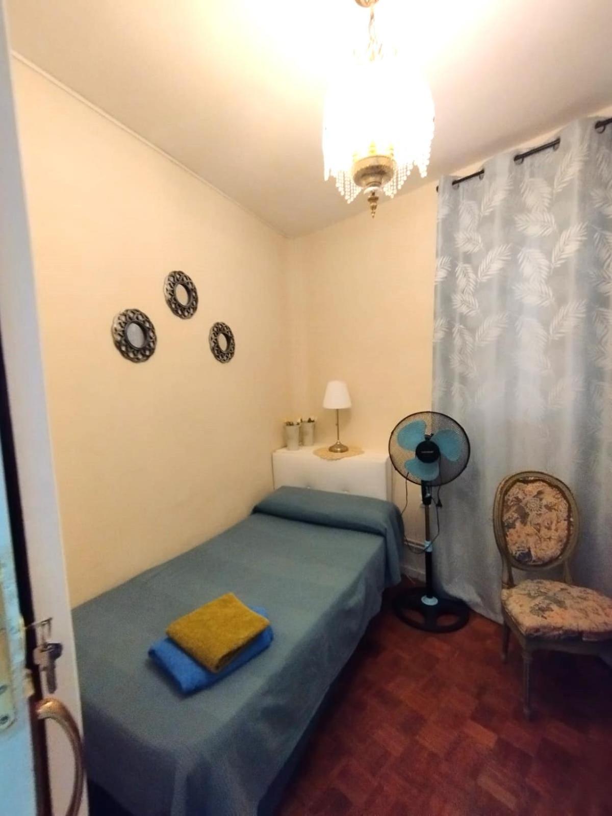 Rooms Luisa Madrid Exterior foto